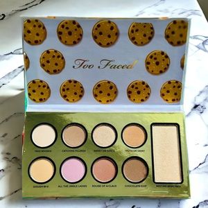 Too Faced Eyeshadow & Blush/Highlighter Palette